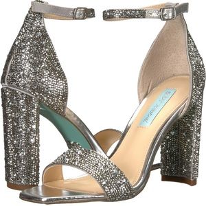 NWOB Betsey Johnson Rina Heels